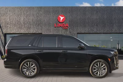 Cadillac Escalade 2022-10