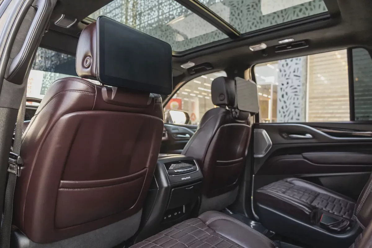 Cadillac Escalade 2022-8-8
