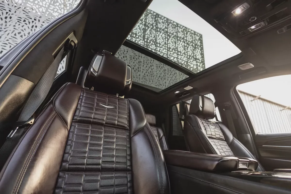 Cadillac Escalade 2022-12-12