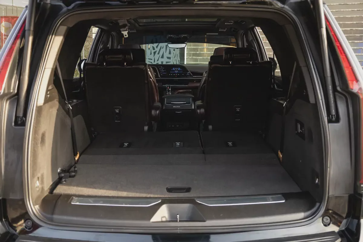 Cadillac Escalade 2022-5-5