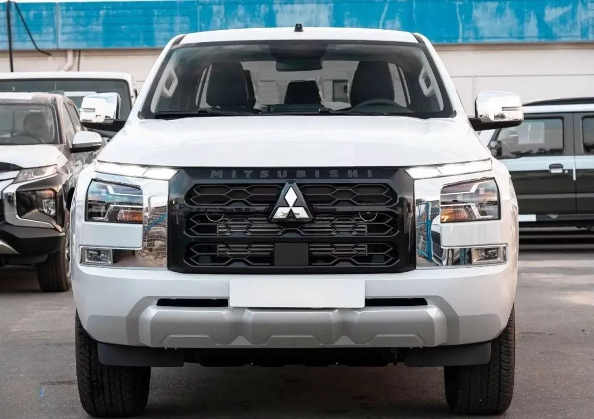 Mitsubishi L200 GL Mitsubishi L200 Sportero 2.4L Diesel MY2026-1-0