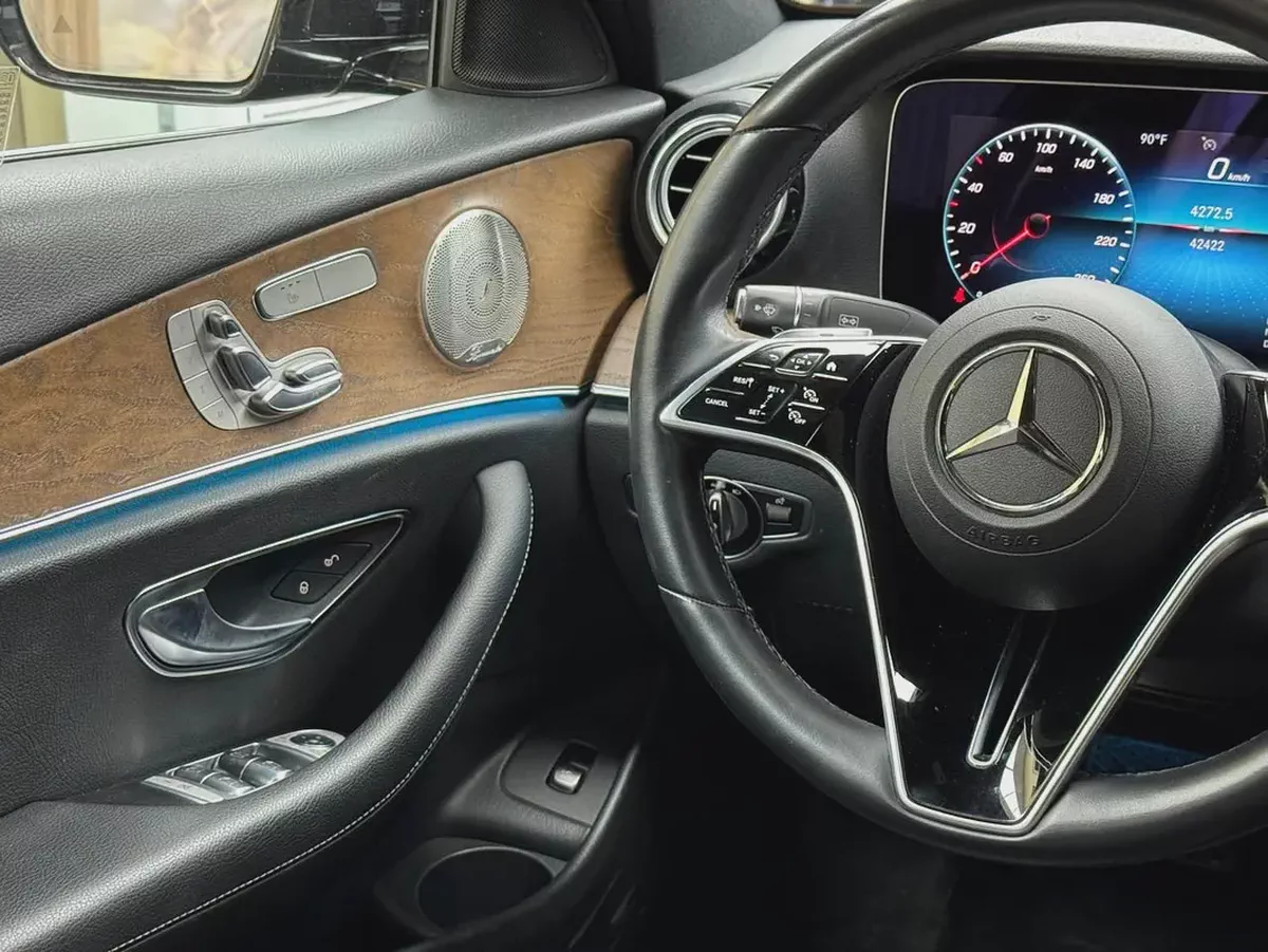2022 Mercedes-Benz E-Class E 350 - Luxury Sedan - American Specs-9-9