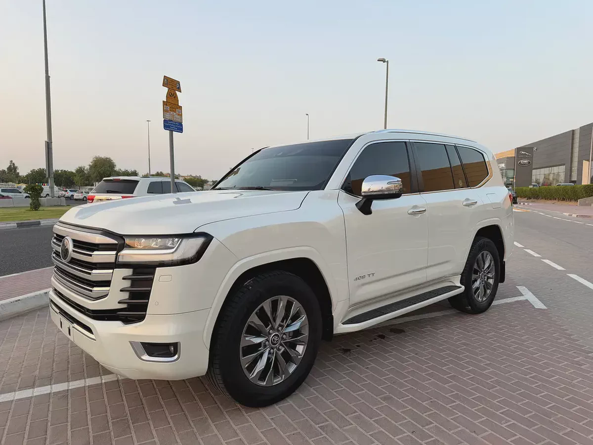 تويوتا لاند كروزر 2023 خليجي VXR توين تيربو صبغ الوكاله 2023 Toyota Land Cruiser VXR GCC Specs-2-2