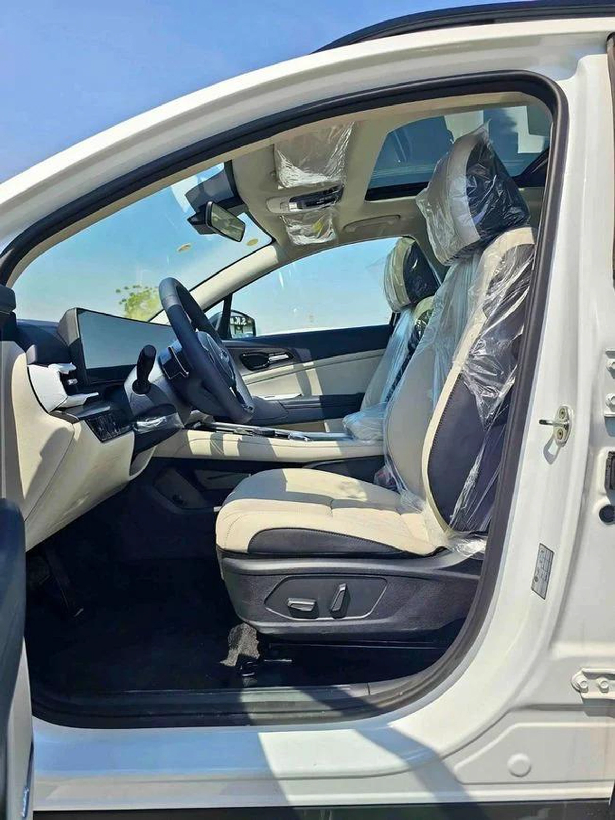 Kia Sportage HYBRID FLAGSHIP/2.0L PETROL V4/ 360 CAMERA/ RADAR/ PANORAMIC ROOF/ (CODE # KSRFL)-1-1
