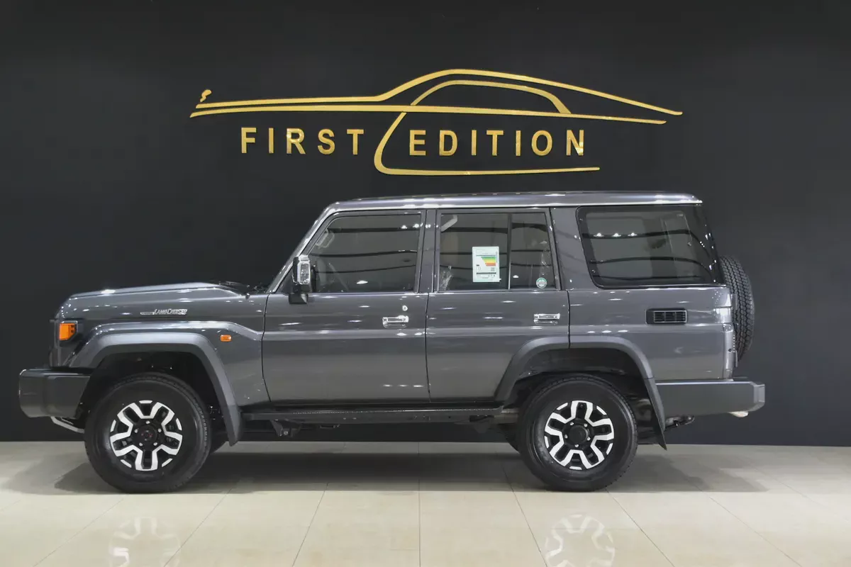 2026 ll Toyota Land Cruiser Lc 76 Gcc ll Al-Futtaim Warranty-4-4