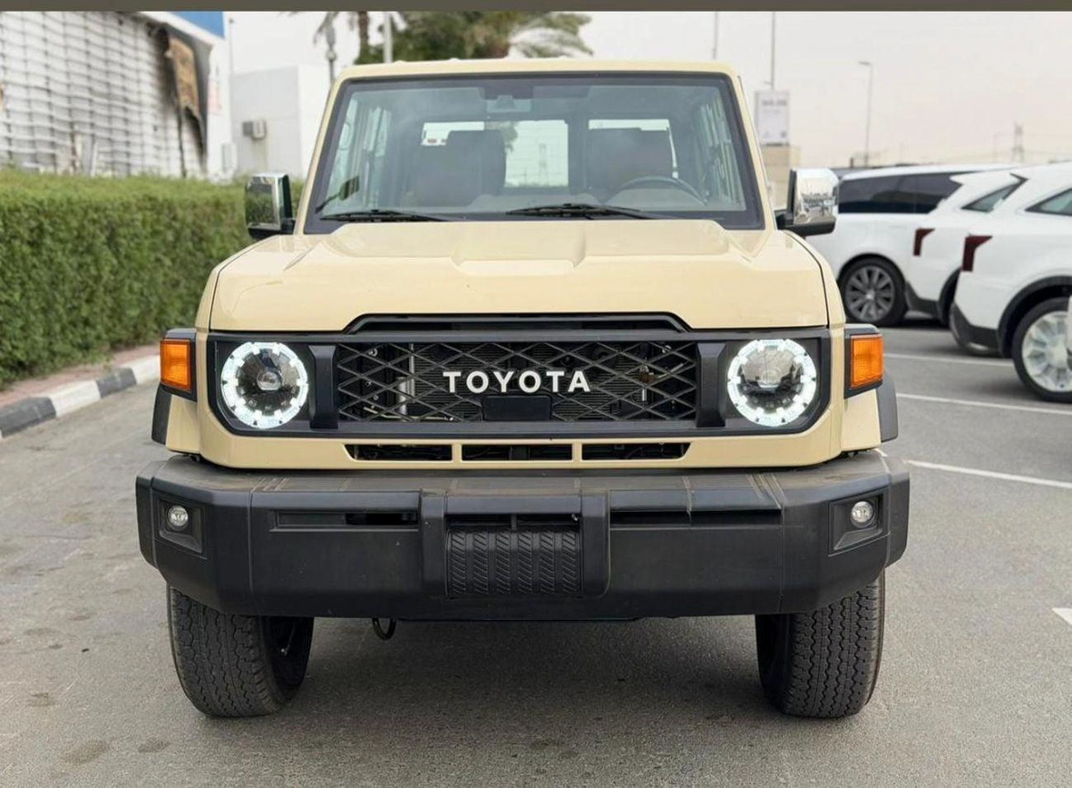 Toyota Land Cruiser 70 LC76 HT VXR HT VXR TOYOTA LANDCRUISER LC71 MODEL 2026 4.0 PETROL ENIGINE WITH 6 CYLINDER OMAN SPECS
