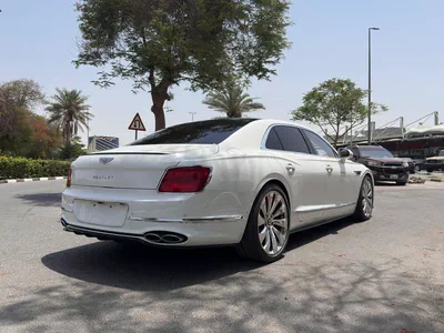 Bentley Flying Spur V8-9