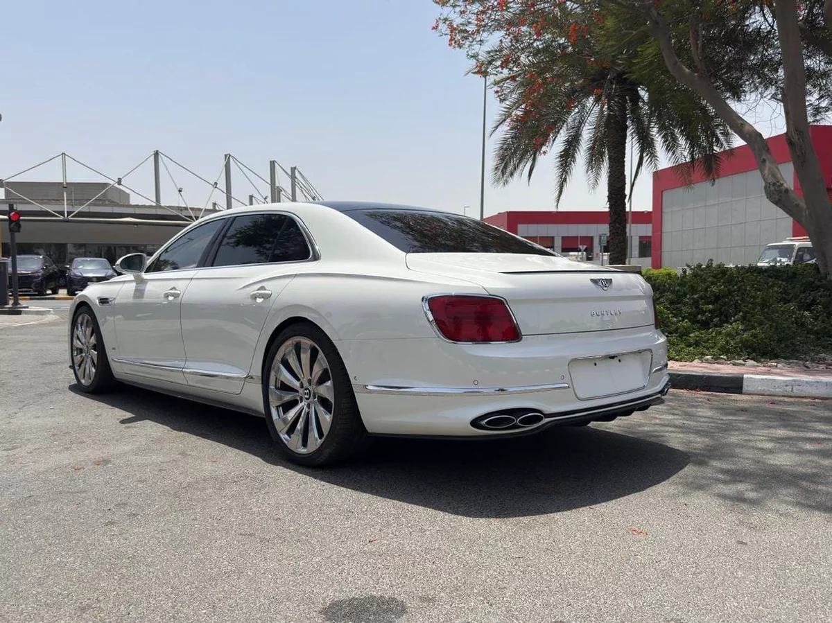 Bentley Flying Spur V8-3-0