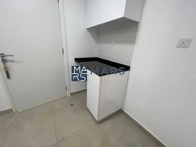 Spacious 3 bedrooms in single row available for rent in nasma residence for 100,000 AED yearly-6