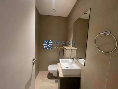 Spacious 3 bedrooms in single row available for rent in nasma residence for 100,000 AED yearly-7