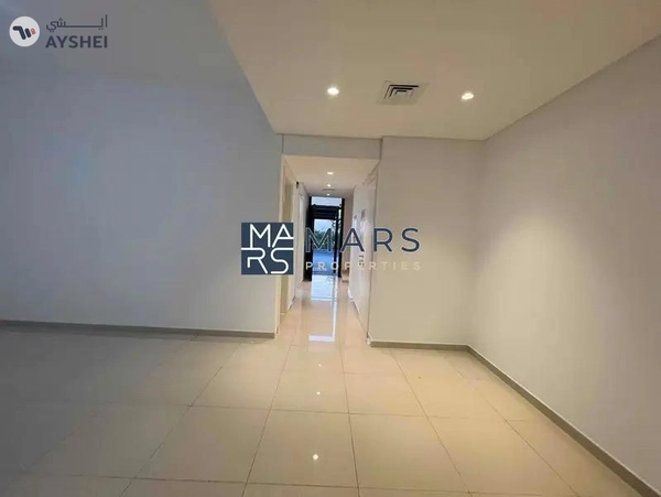 Spacious 3 bedrooms in single row available for rent in nasma residence for 100,000 AED yearly