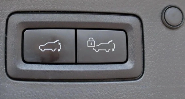 Mitsubishi Montero Sport GLS HIGHLINE Mitsubishi Montero Sport | 3.0 L | 2021 | GCC | Accident-Free