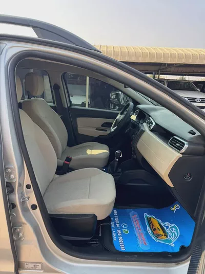 RENAULT DUSTER 4*4-12