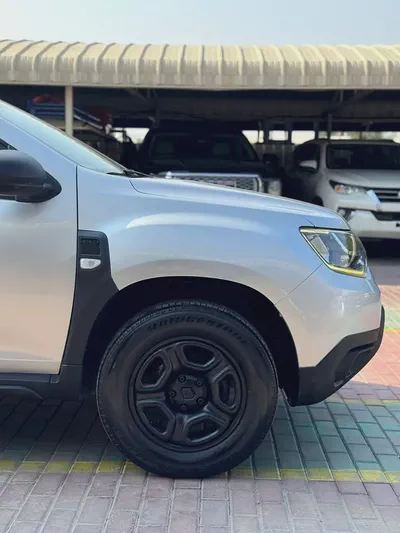 RENAULT DUSTER 4*4-13