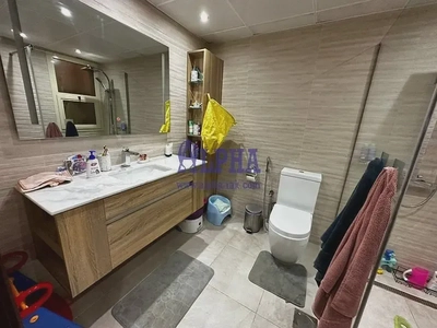 Spacious | Overlooking Marina | 2 BR Furnished for Sale-1