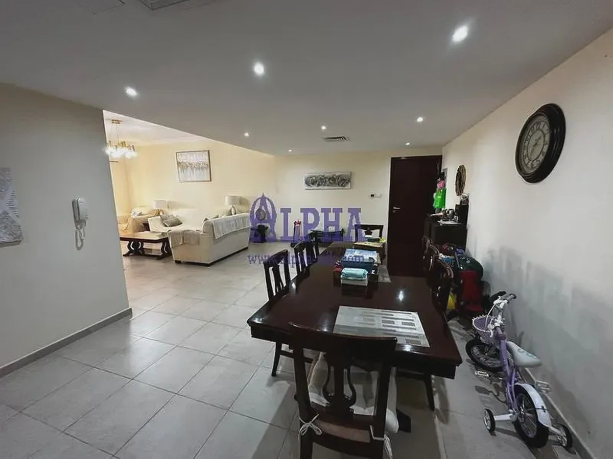Spacious | Overlooking Marina | 2 BR Furnished for Sale-7-7