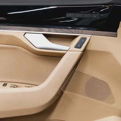 AED 2,203 p.m • 0% Downpayment • Volkswagen Touareg • 1 Year Warranty-6