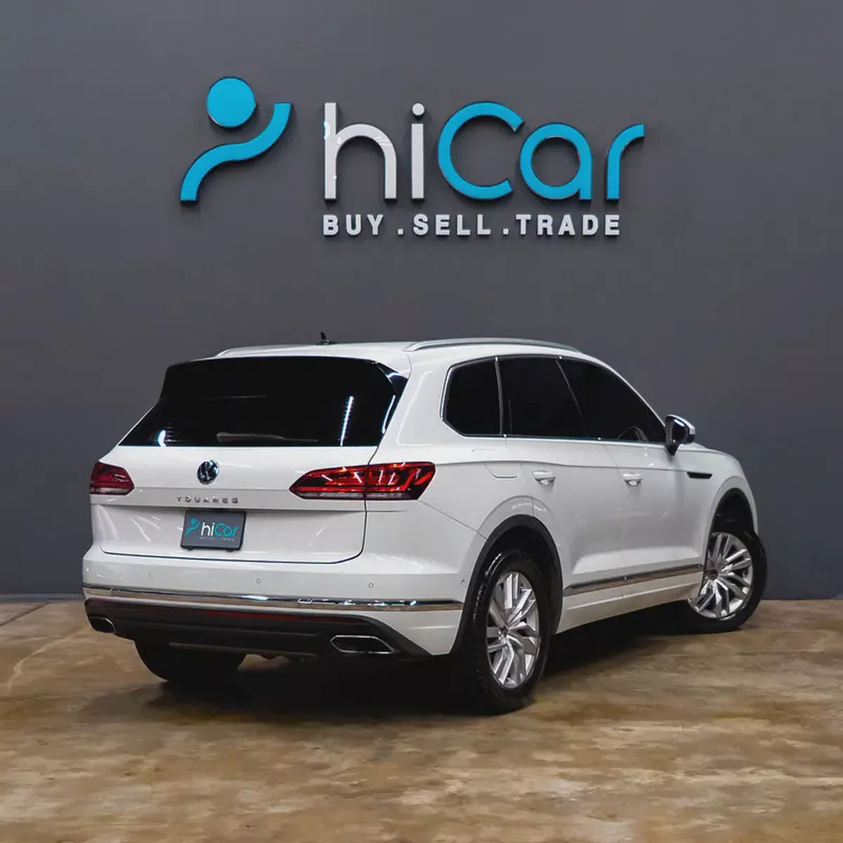 AED 2,203 p.m • 0% Downpayment • Volkswagen Touareg • 1 Year Warranty-2-2