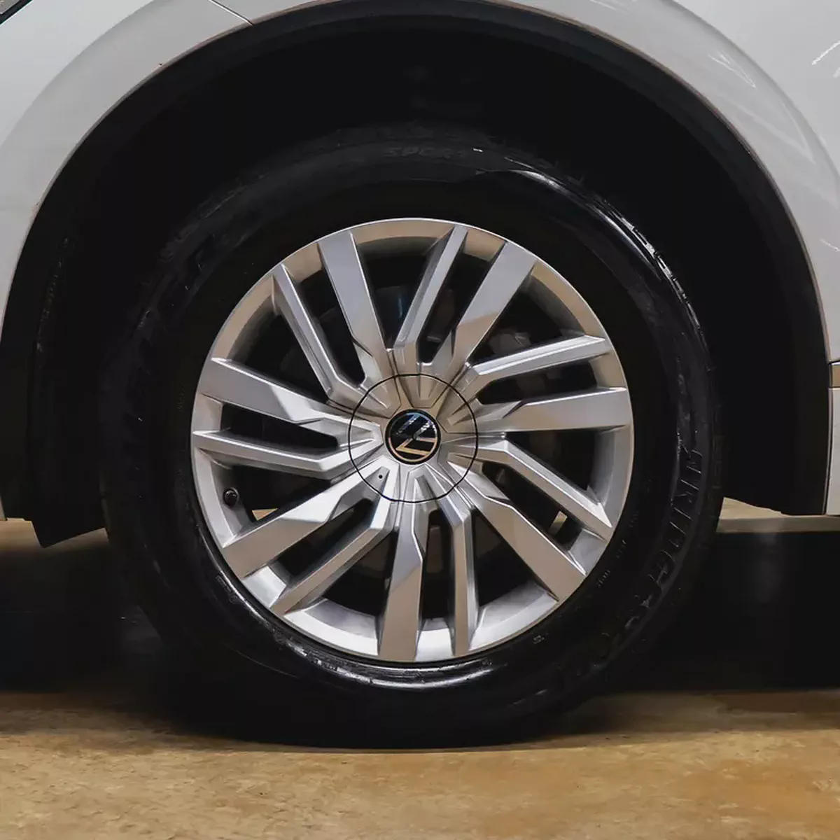 AED 2,203 p.m • 0% Downpayment • Volkswagen Touareg • 1 Year Warranty-5-5