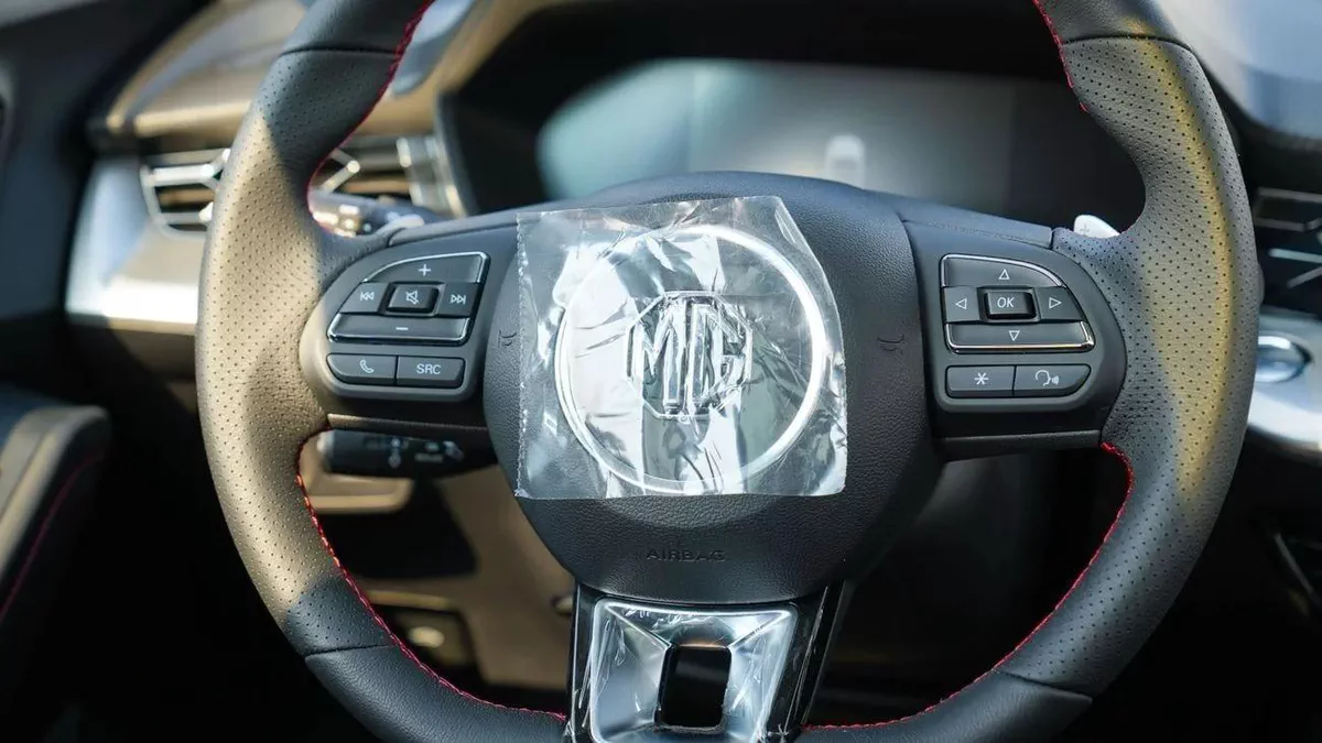 MG GT LUXURY Brand New 2025 MG GT (N-MG-GT-1.5-25) 1.5L Turbo Luxury Sedan GCC – Export Only-7-7