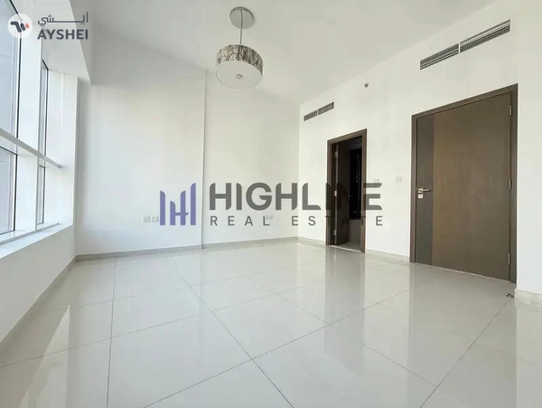 Elegant | Kitchen Appliances | Bright & Spacious