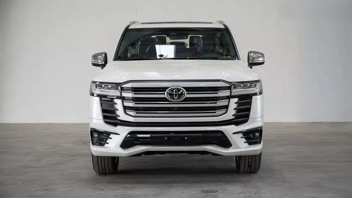 Toyota Land Cruiser VXR LAND cruiser VXR 3.5 petrol 2026-1-0