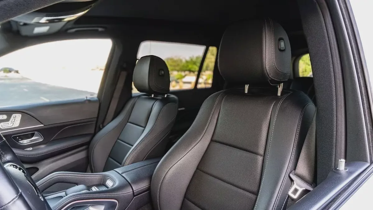 Pristine 2023 Mercedes-Benz GLS 450 4MATIC - American Specs-9-9