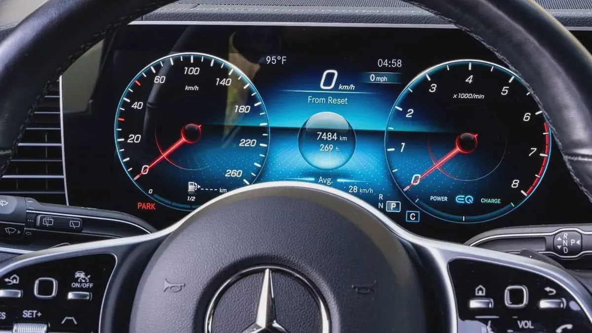 Pristine 2023 Mercedes-Benz GLS 450 4MATIC - American Specs-1-1