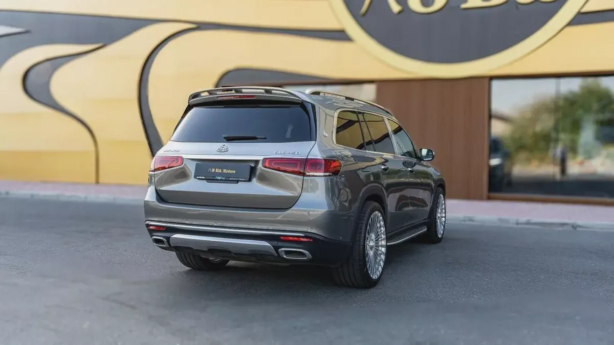 Pristine 2023 Mercedes-Benz GLS 450 4MATIC - American Specs-4-4