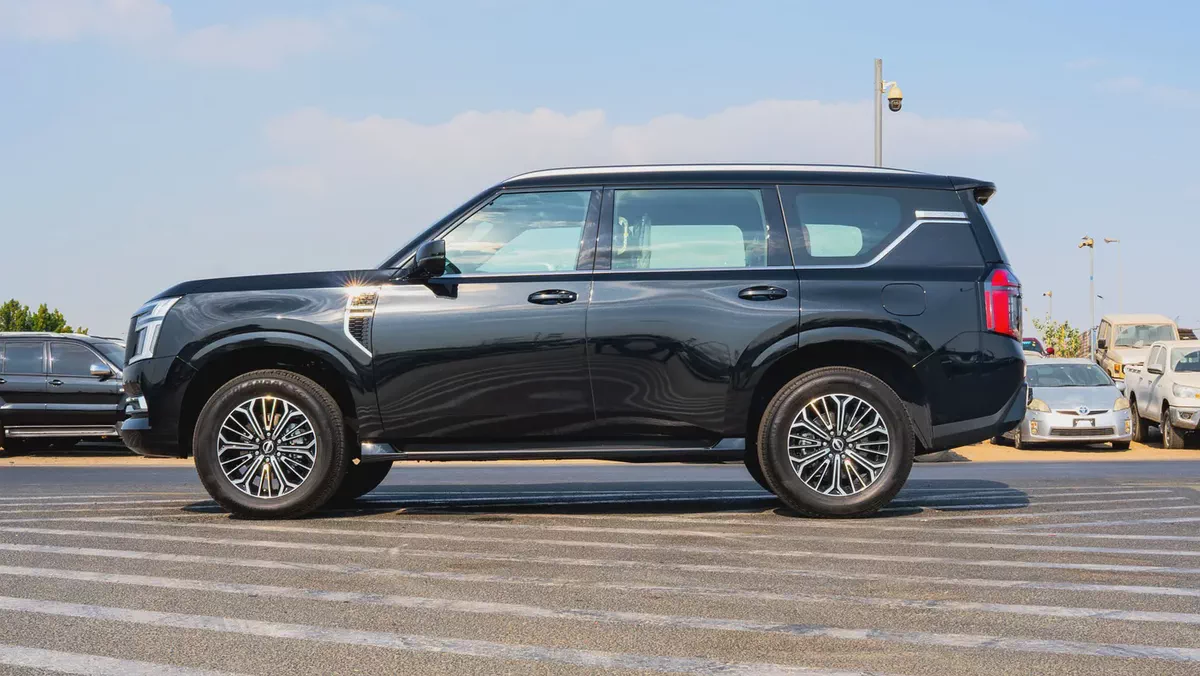 2026 Nissan Patrol V6 3.8L SE Platinum AT Petrol-1-1