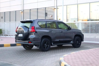 Toyota Prado Adventure VXR 2022 - GCC Specs - Original Paint-11