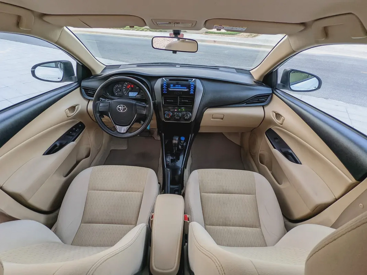 Lexus RX 350 Standard 2010 | GCC Specs | Well Maintained Clean Car With Low KM Perfect Family SUV