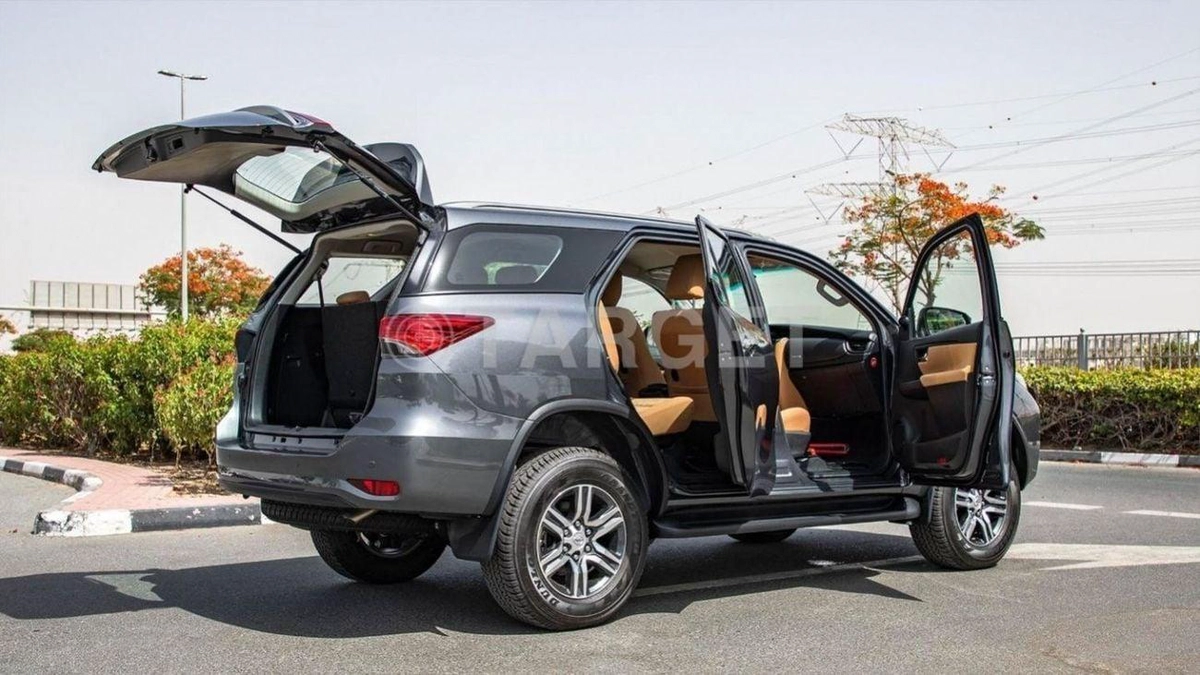 Toyota Fortuner EXR FORTUNER 2.7L 4WD-8-0