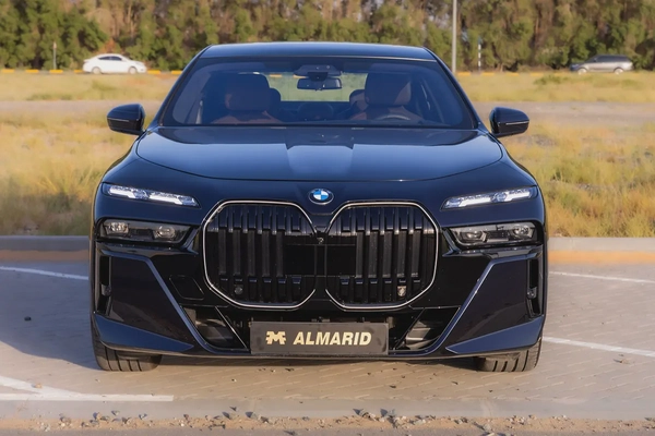 BMW 735i M Sport Individual – 2026 | GCC | Only 2,044 KM | AED 399,000