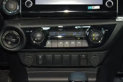 Toyota Hilux ADVENTURE-11