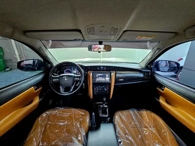 Toyota Fortuner EXR FORTUNER / V4 2.7L 4WD/ LEATHER SEATS/ LOW MILEAGE-13