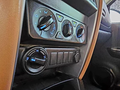 Toyota Fortuner EXR FORTUNER / V4 2.7L 4WD/ LEATHER SEATS/ LOW MILEAGE-16