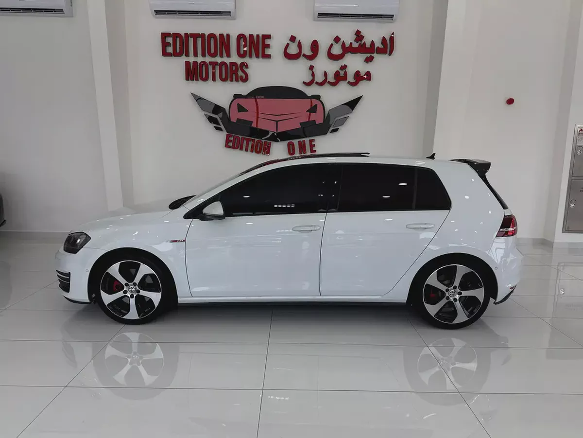Golf GTI 2016 GCC with exhaust system-3-3