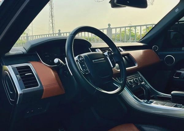 Land Rover Range Rover Sport HST Dynamic 2016 GCC Specs