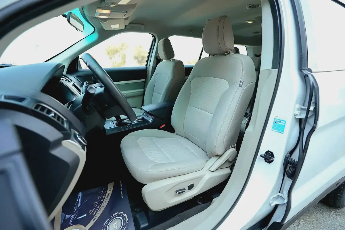 AED 1,494/month | Explorer XLT | GCC Specs | REF#F49926-9-9