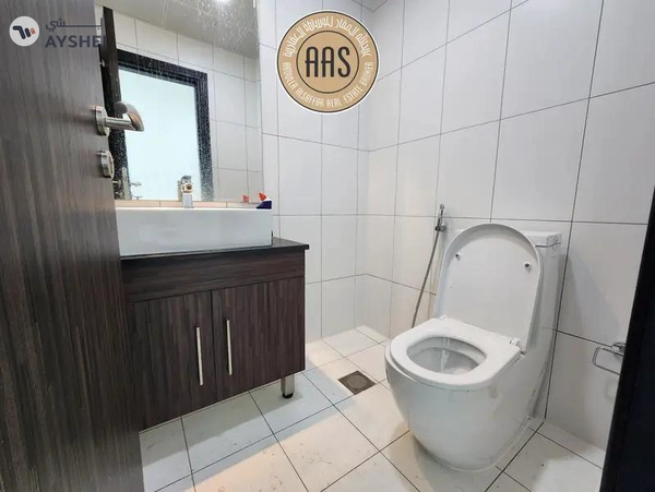 Direct from owner/spacious 1bhk with storage/no commission/rent75k/arjan dubai