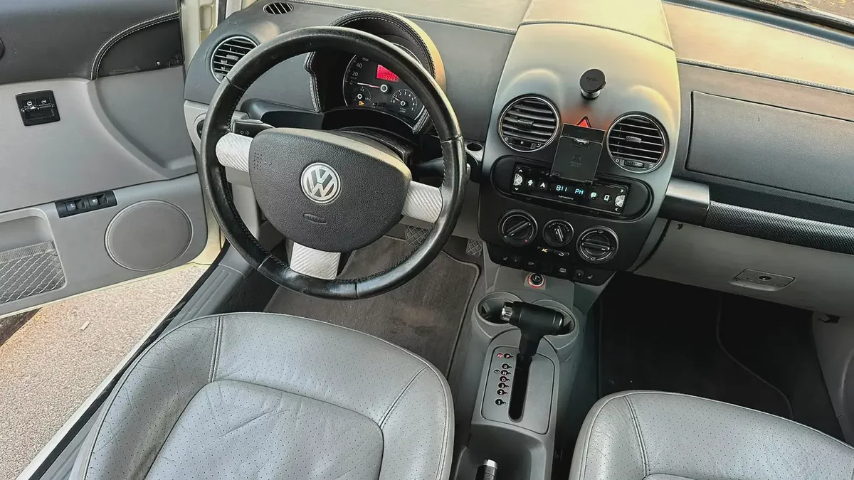Volkswagen Beetle 2006 | Japanese Specs | Well Maintained-9-9