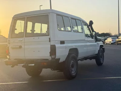 Toyota Land Cruiser 70 LC 78 HARDTOP 2.8L AT EXPORT ONLY - 2.8L DSL A/T-6
