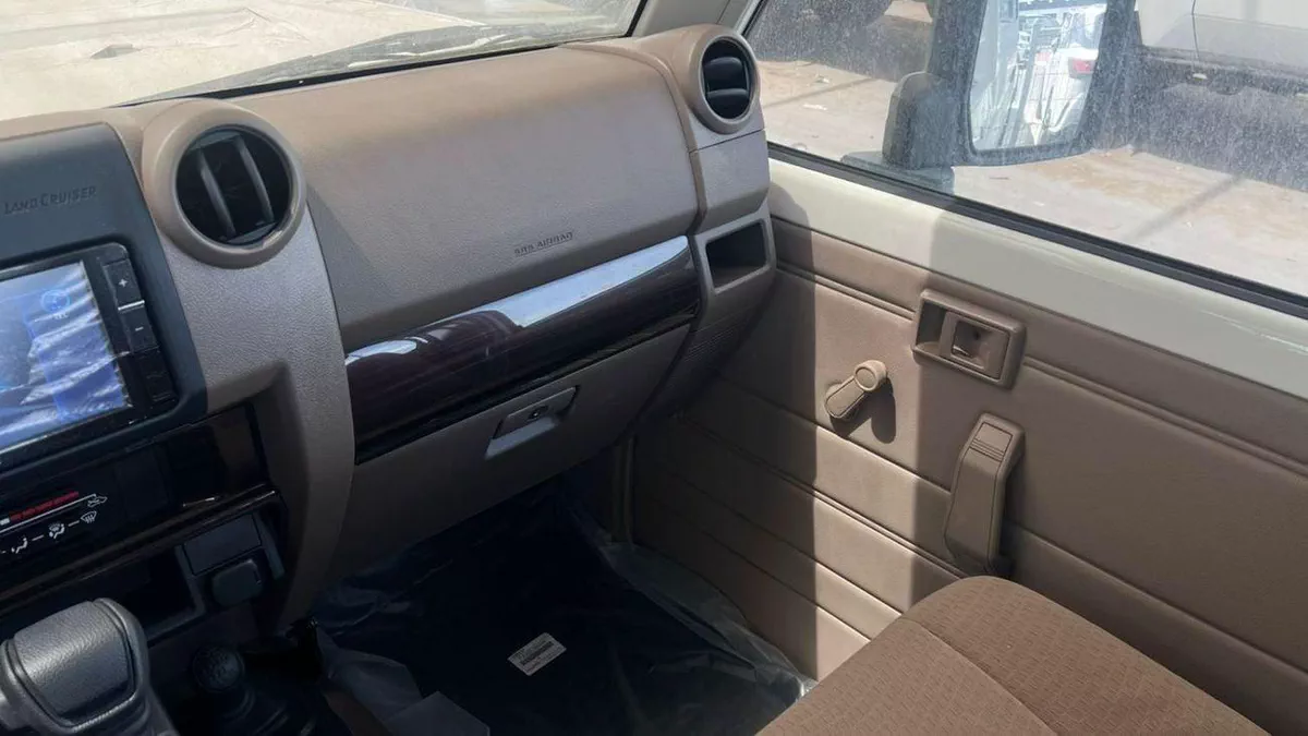 Toyota Land Cruiser 70 LC 78 HARDTOP 2.8L AT EXPORT ONLY - 2.8L DSL A/T-23-0