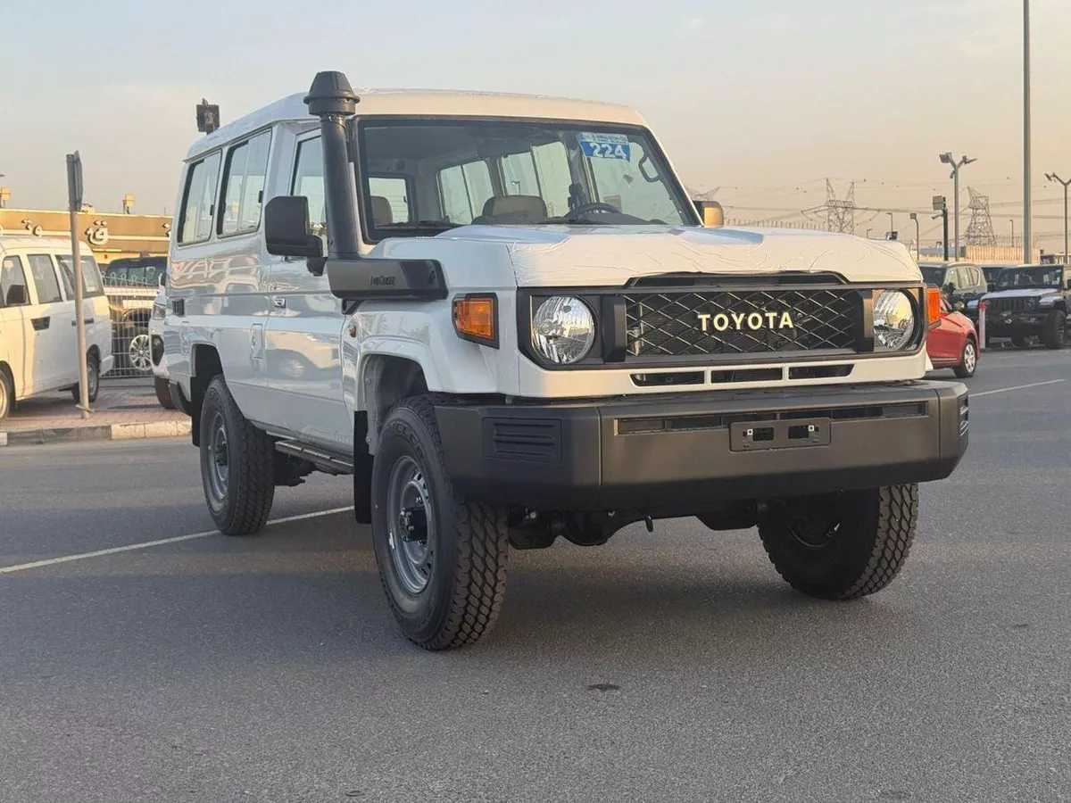 Toyota Land Cruiser 70 LC 78 HARDTOP 2.8L AT EXPORT ONLY - 2.8L DSL A/T-2-0