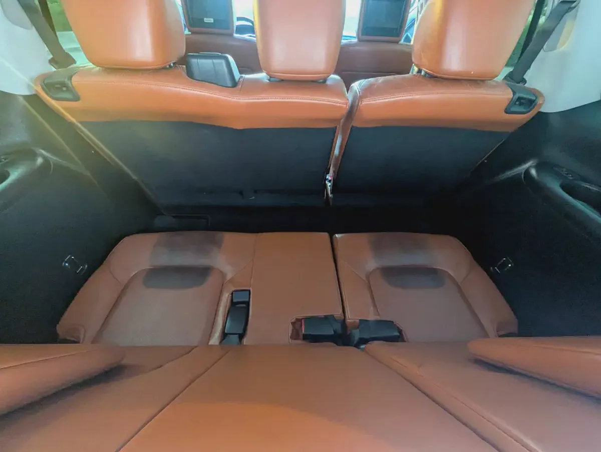 Nissan patrol platinum GCC specs V6 4.0L 2020 Interior and Exterior Excellent Condition-9-9