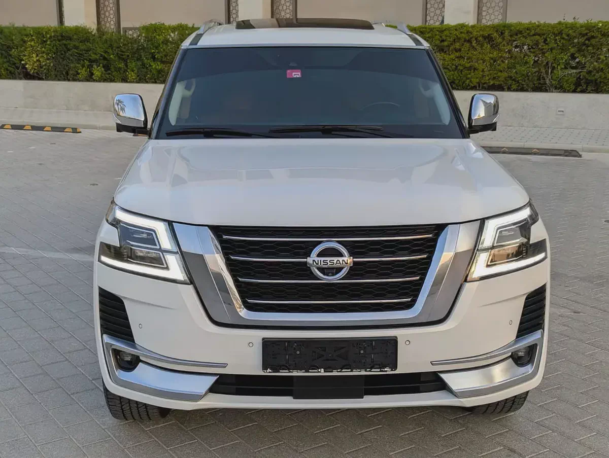 Nissan patrol platinum GCC specs V6 4.0L 2020 Interior and Exterior Excellent Condition-2-2
