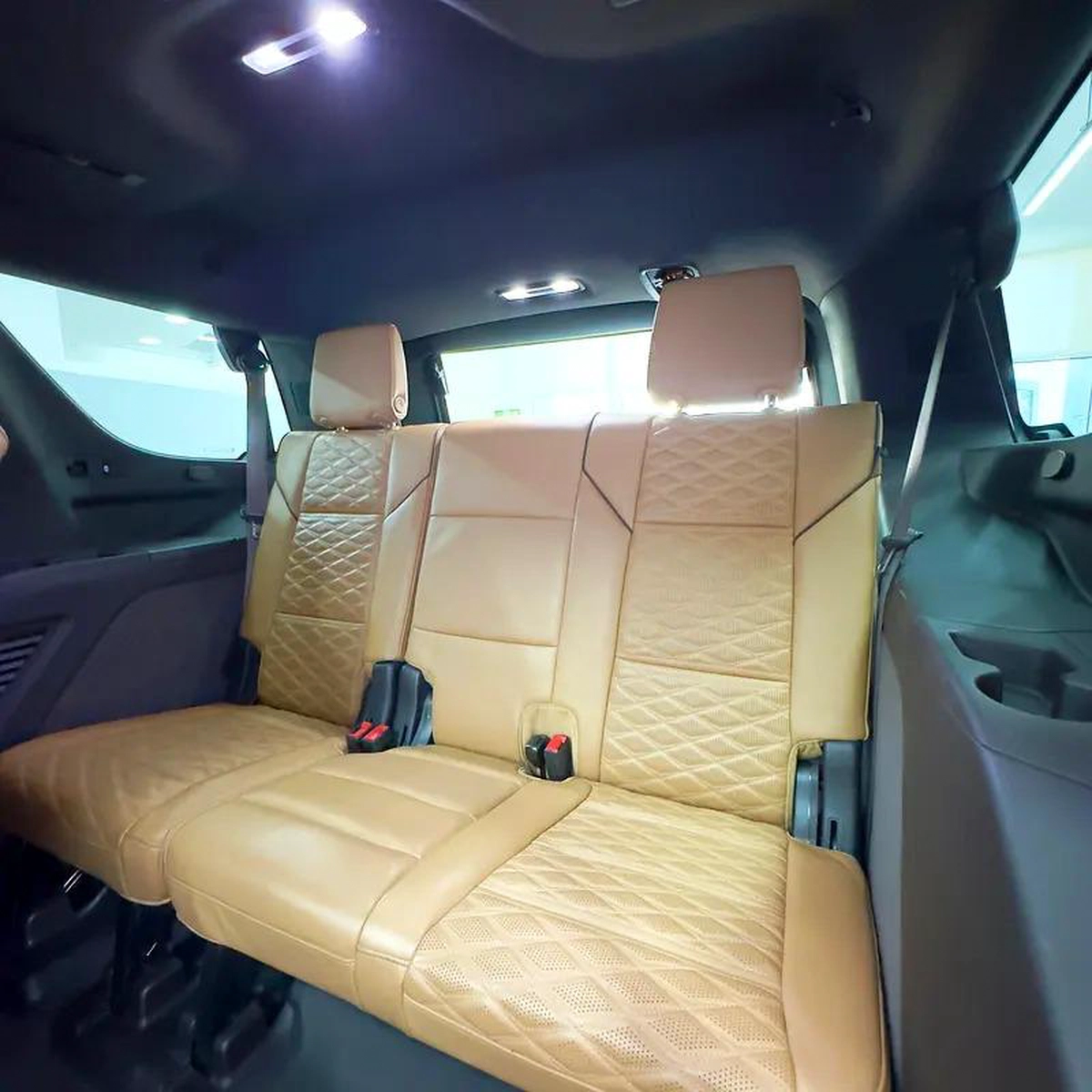 2024 Cadillac Escalade Premium Luxury-9-9