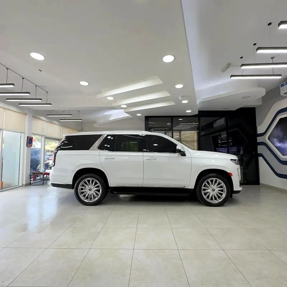 2024 Cadillac Escalade Premium Luxury-7-7