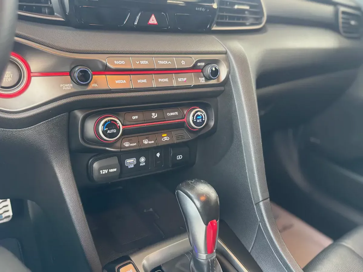Hyundai Veloster Turbo 2019 Gulf, agency condition-12-12